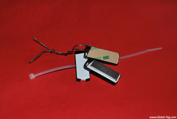 Microty – Petit tag RFID UHF pour métal avec aimant